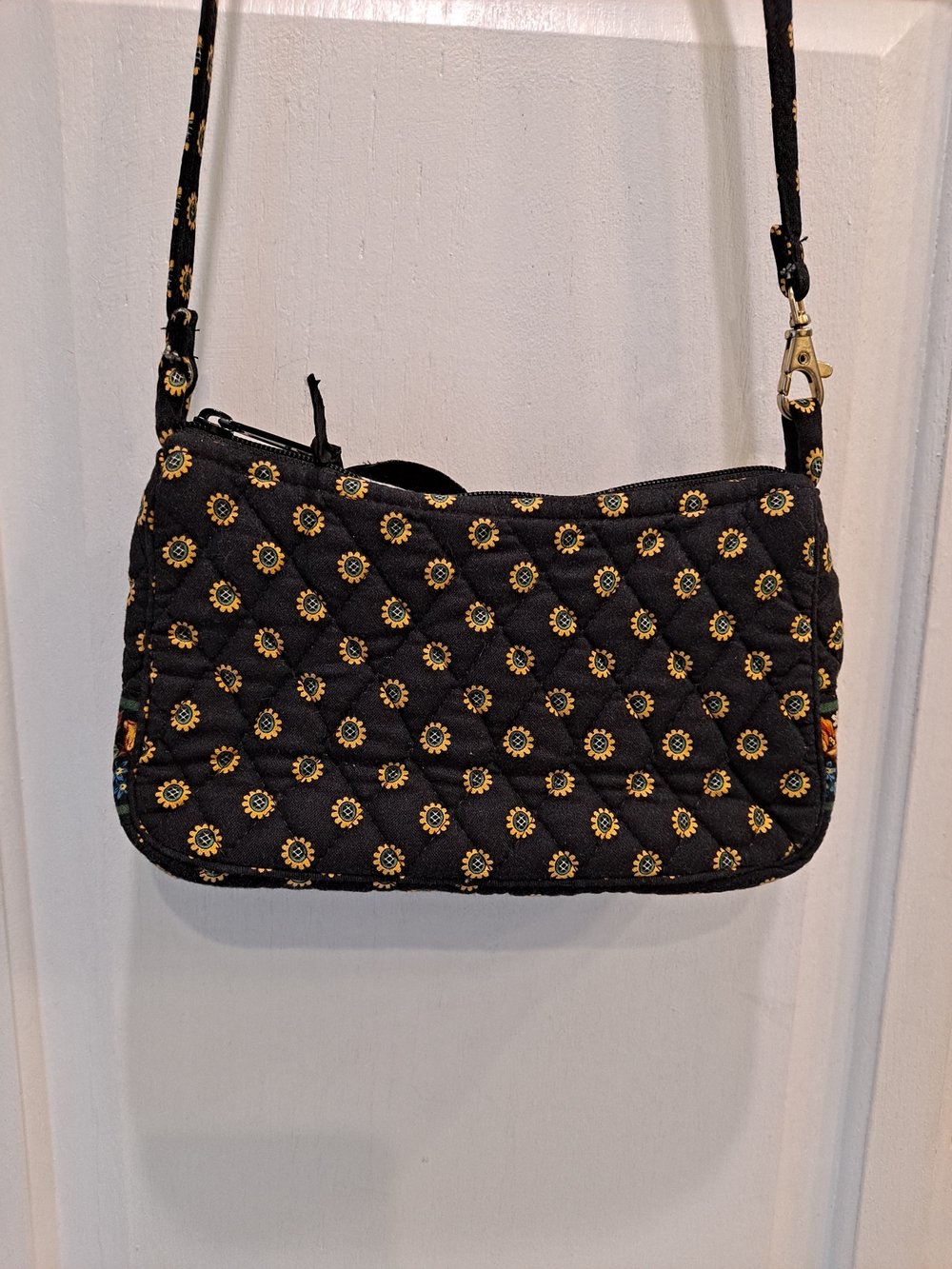 Vera Bradley Vibrant Black Quilted Mini Crossbody Ditsy Sunflower Retired Vintag